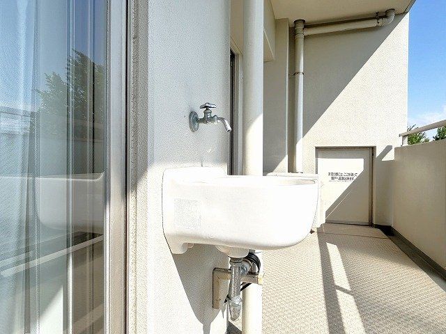 3LDK Apartment for Sale in Mihama-ku, Chiba City - Thumbnail 3