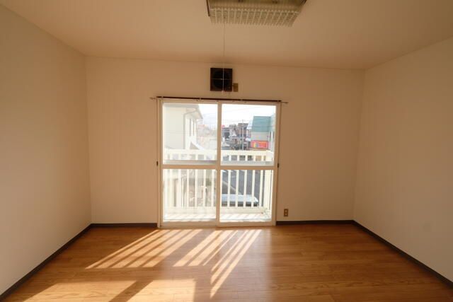 1K Apartment for Rent in Morioka, Iwate - 25,000 Yen - Thumbnail 4