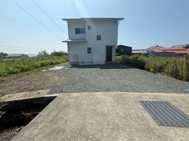 Used 4LDK Detached House in Nankoku City, Kochi - Thumbnail 2