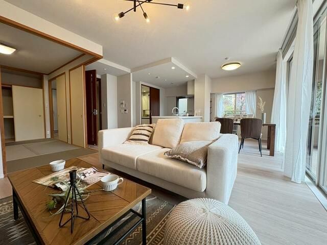 4LDK Ground Floor Apartment with Private Garden in Minoh, Osaka - Thumbnail 4