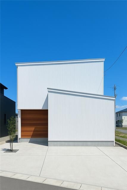 New 3LDK House for Sale in Takahama, Aichi with Vaulted Ceiling - Image 1