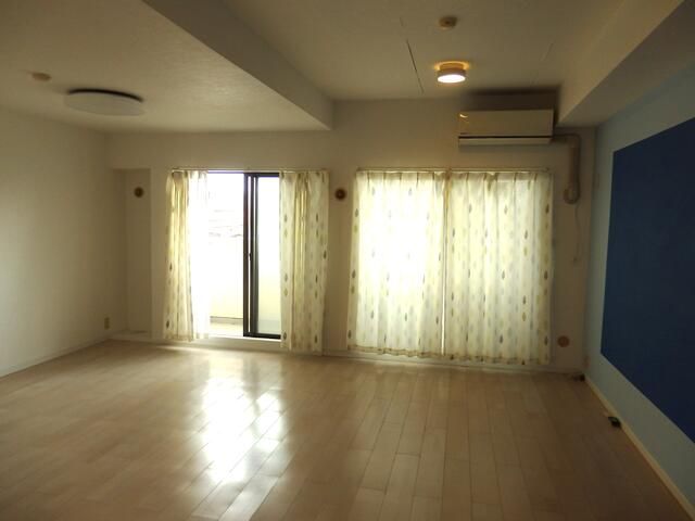 2DK Apartment for Sale in Akita City with 17-jo Living Room - Thumbnail 3