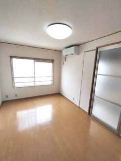 1K Apartment for Rent in Asahi Ward, Osaka | 33,000 Yen - Thumbnail 3