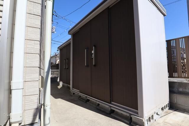 2016 Built 2LDK Single-Story House in Hiratsuka, Kanagawa - Image 1