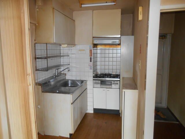 1DK Apartment for Sale near Hōnanchō Station, Suginami, Tokyo - Thumbnail 4