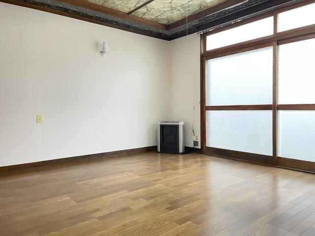 5LDK Wooden House for Sale in Otaru, Hokkaido - Thumbnail 4