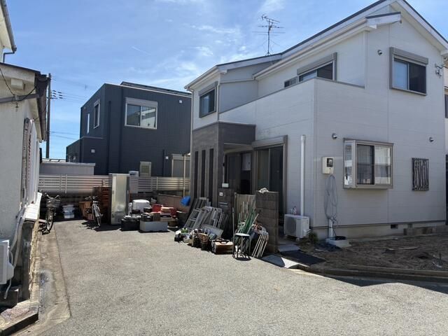 Renovated 4LDK House for Sale in Kishiwada, Osaka - Thumbnail 2