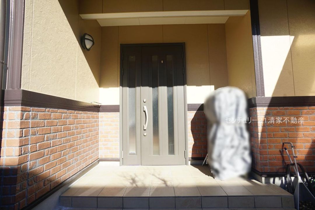 5LDK Detached House for Sale in Kasugai, Aichi | Spacious Garden - Thumbnail 4