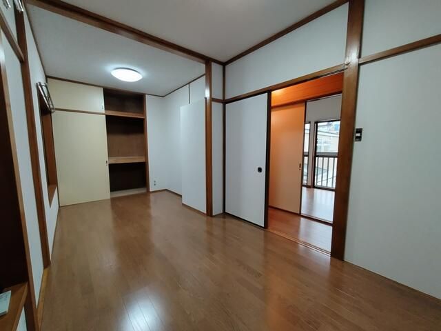 Renovated 3LDK House for Sale in Yokohama Nishi Ward - Thumbnail 3