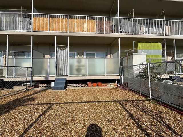 3LDK Apartment with Garden in Yao, Osaka - 1982 Build - Thumbnail 4