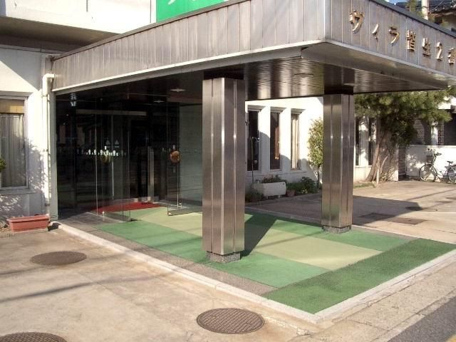 1K Apartment with Shared Onsen in Yonago's Kaike Onsen, Tottori - Thumbnail 2