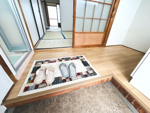 Wakayama City 2K Apartment for Rent - 3-Month 10,000 Yen Campaign - Thumbnail 3