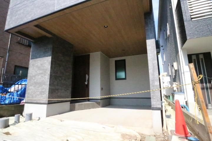 New 4LDK House for Sale in Yokohama Tsurumi Ward - Thumbnail 4