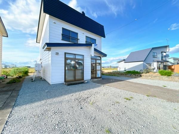 Renovated 5LDK House for Sale in Fukagawa, Hokkaido - Thumbnail 2