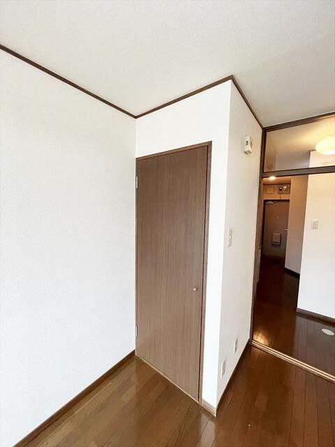 Affordable 1R Apartment for Rent in Gifu City, No Deposit - Thumbnail 4