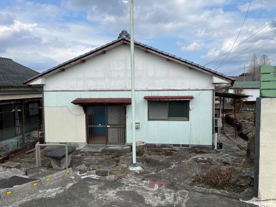4DK Detached House for Sale in Miyakonojo, Miyazaki - Thumbnail 3