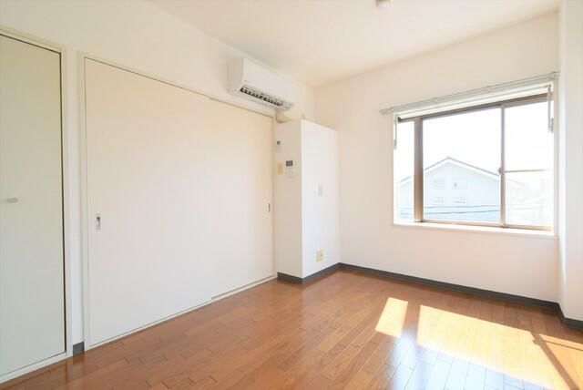1K Apartment for Rent in Kashihara, Nara - 26,000 Yen - Thumbnail 3
