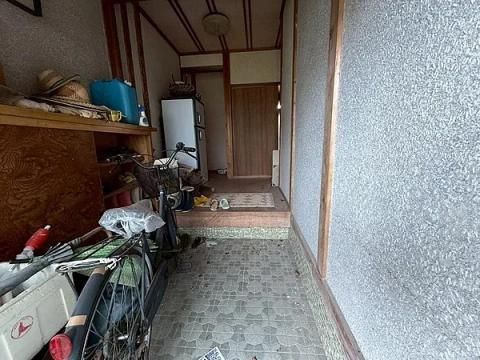 5LDK Detached House for Sale in Tottori City, Tottori - Thumbnail 2