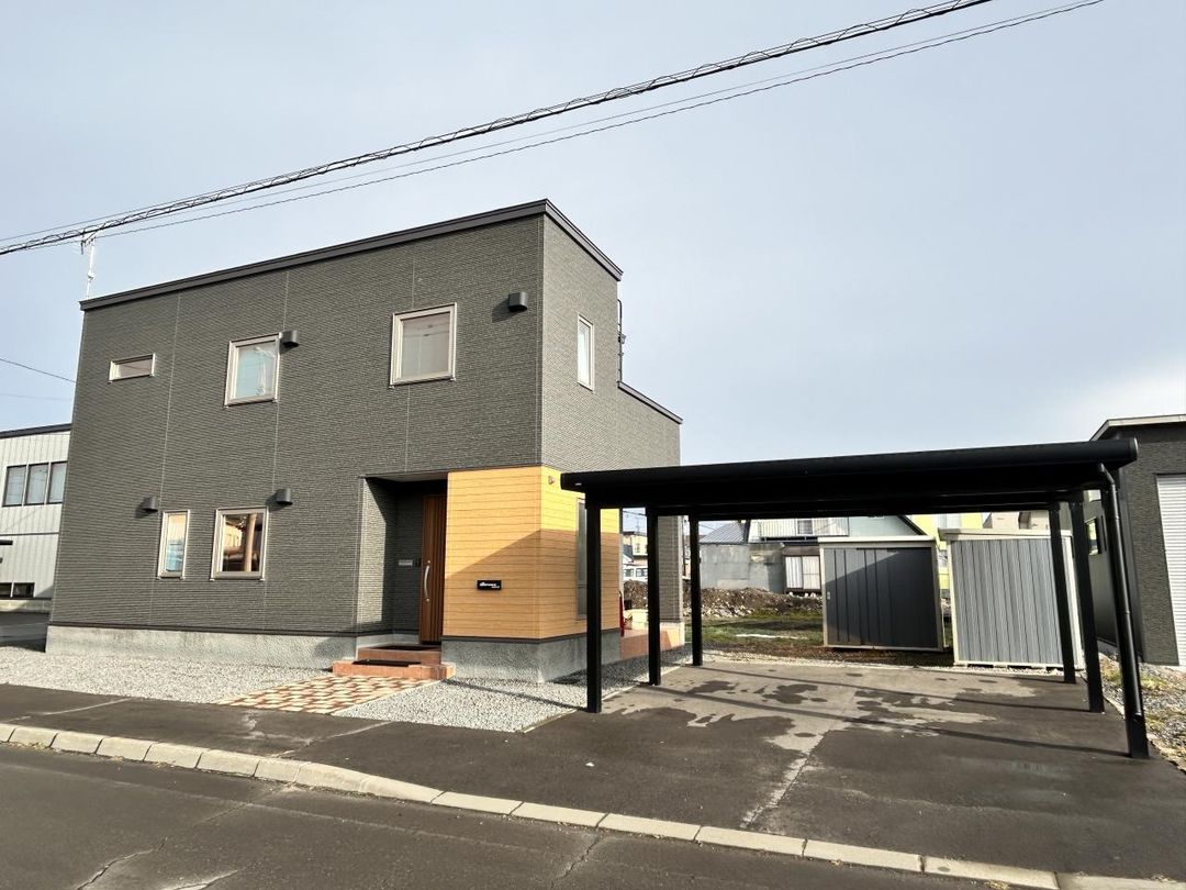 5LDK Modern House in Asahikawa, Hokkaido | 2019 Build - Thumbnail 3