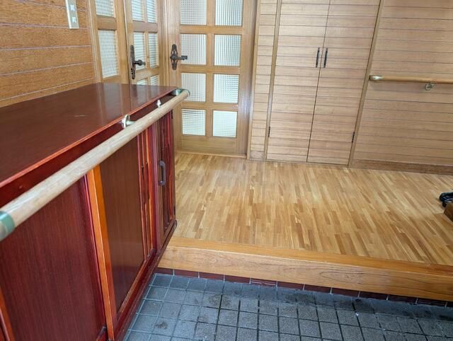 Renovated 4LDK House near Yukawa Hot Springs & Sea in Hakodate - Thumbnail 2