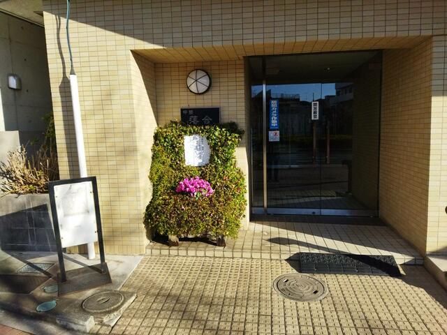 Renovated 1LDK Apartment for Sale in Shinjuku, Tokyo - Thumbnail 2