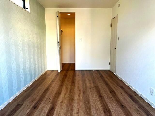 New 3LDK House with Garage in Osaka Ikuno Ward - Thumbnail 3