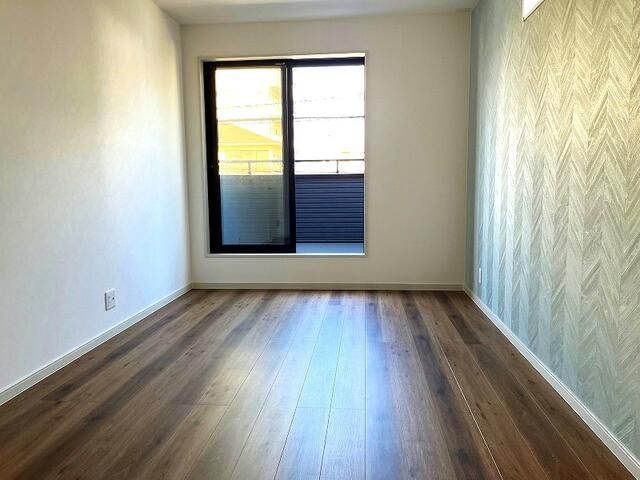 New 3LDK House with Garage in Osaka Ikuno Ward - Thumbnail 2