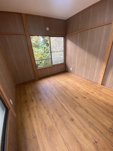 Renovated 2LDK Detached House for Sale in Yokohama Minami Ward - Thumbnail 3