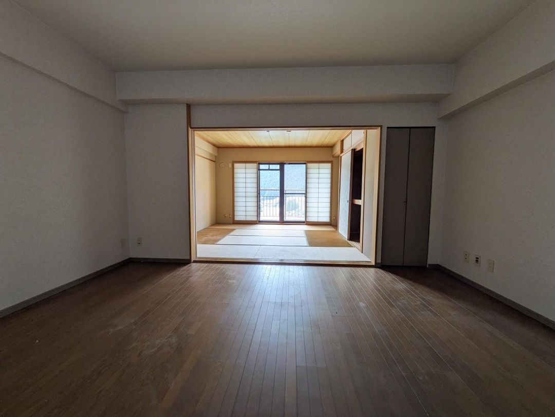 1LDK Apartment with Shared Onsen for Sale in Gero, Gifu - Thumbnail 2