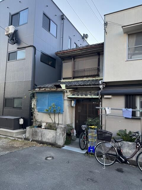 1935 Wooden 4DK House for Sale Near Sakaishi Station, Sakai - Thumbnail 3