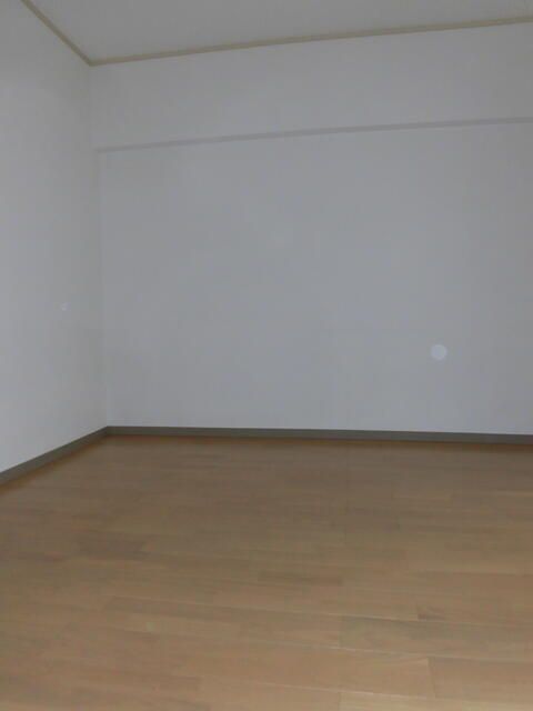 2SLDK Apartment for Sale in Suita, Osaka near Esaka Station - Thumbnail 4