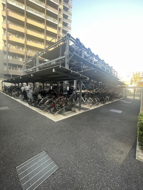3LDK Apartment for Sale in Kita-ku Tokyo, Near Oji Station - Thumbnail 2