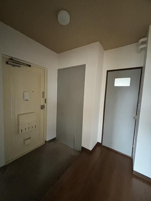 3DK Apartment for Sale in Taku City, Saga - Near Nakadaku Station - Thumbnail 2