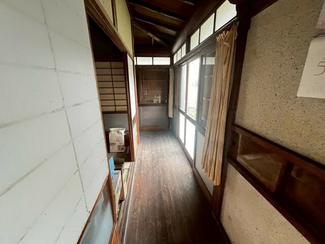 1965 Traditional 4DK House for Sale in Ōtaki, Chiba - Thumbnail 4
