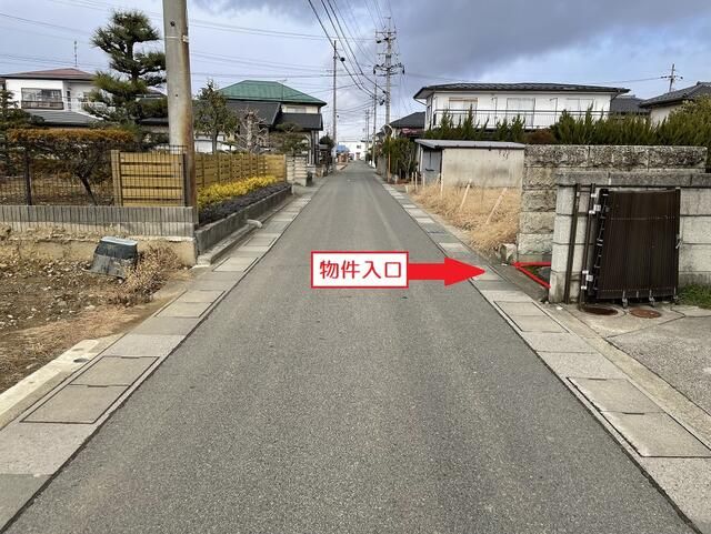 5-Bedroom Detached House in Quiet Nagano Residential Area - Thumbnail 4