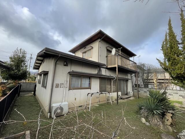 5-Bedroom Detached House in Quiet Nagano Residential Area - Thumbnail 2