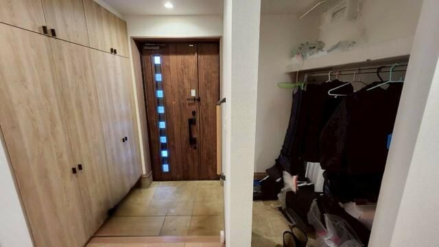 2023 Built 4LDK House in Tobetsu with Solar Power & Full Underfloor Heating - Thumbnail 4