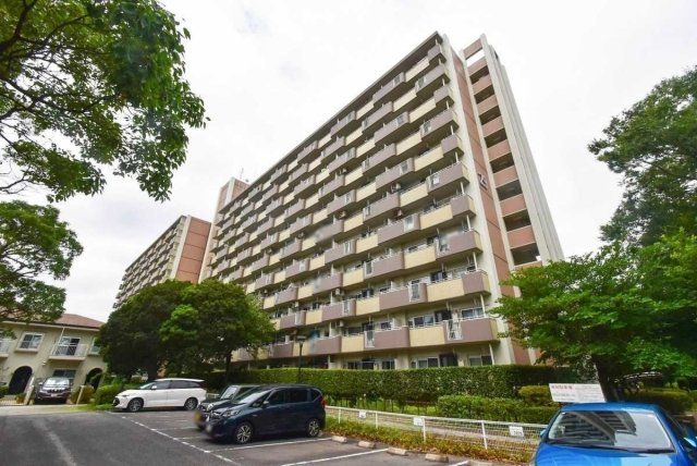 2LDK Apartment for Sale in Ichikawa, Chiba - 60.76 sqm - Thumbnail 2