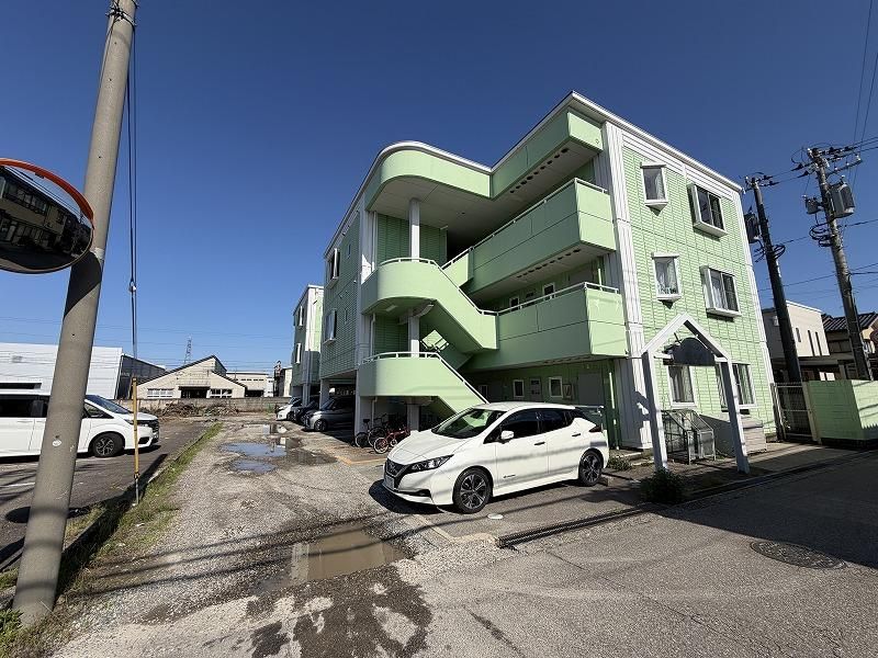 2K Apartment for Sale in Nonoichi City, Ishikawa - Thumbnail 3