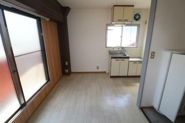 17sqm 1R Apartment for Rent in Shijonawate, Osaka - No Key Money - Thumbnail 4