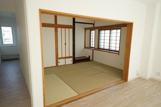 Renovated 4LDK House with Guarantee in Ebetsu, Hokkaido - Thumbnail 3