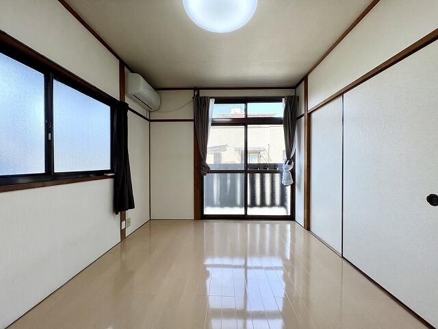 1K Apartment for Rent in Tsukide, Kumamoto - 16,000 Yen - Thumbnail 4