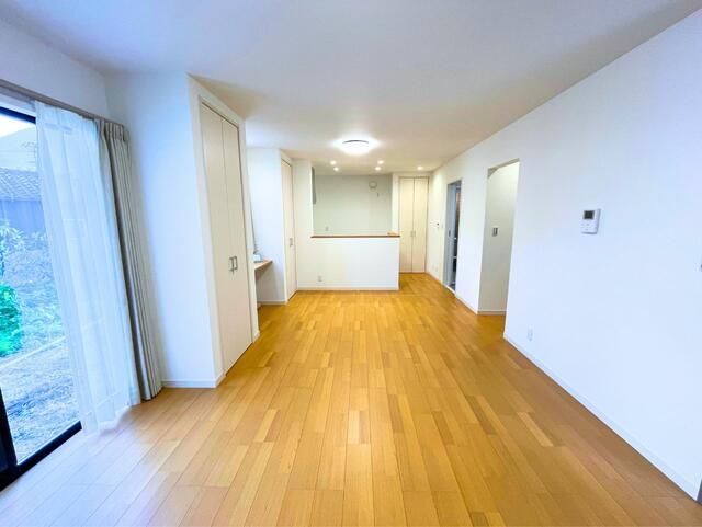 Modern 3LDK House in Tobe Town, Ehime - Thumbnail 2