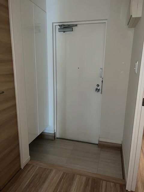 Renovated 2DK Condo for Sale in Yoyogi, Shibuya, Tokyo - Thumbnail 4