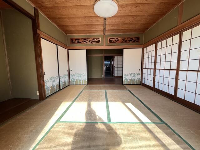 Spacious 4DK Single-Story House with Large Land in Sano, Tochigi - Thumbnail 3