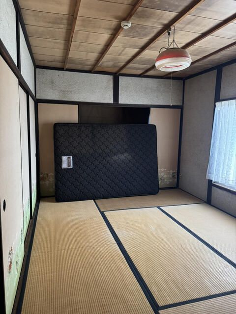 6DK Used House for Sale in Wakayama City, Wakayama Prefecture - Thumbnail 4