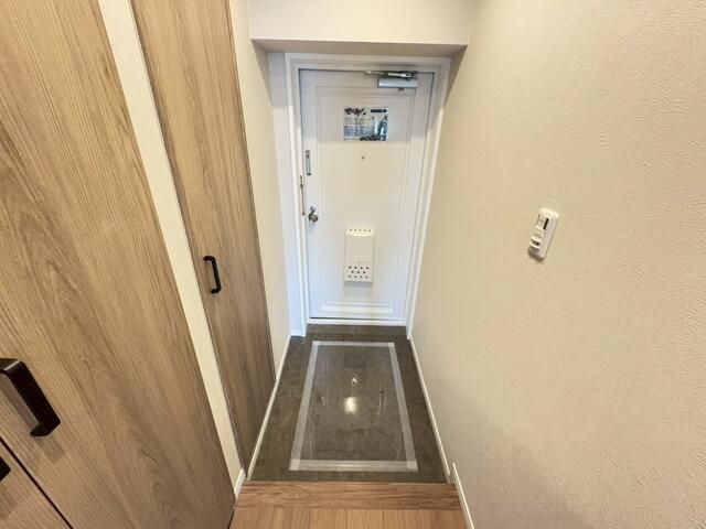 Renovated 3LDK Apartment for Sale in Toyonaka, Osaka - Thumbnail 2