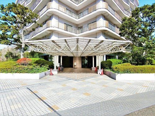 4LDK Apartment for Sale in Minamisenju, Arakawa-ku, Tokyo - Thumbnail 2