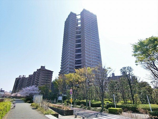 4LDK Apartment for Sale in Minamisenju, Arakawa-ku, Tokyo - Thumbnail 3
