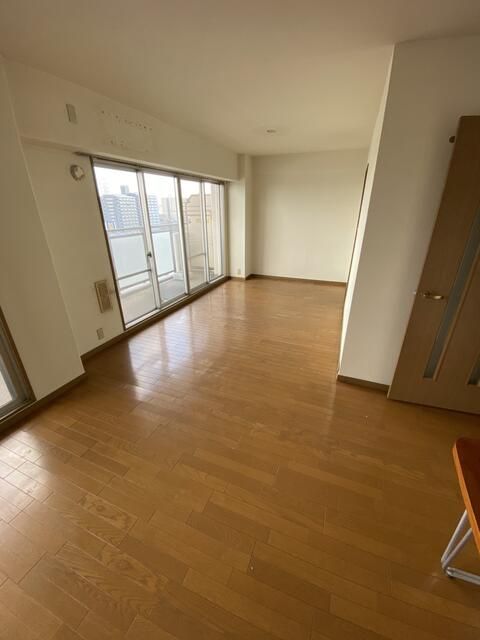 2LDK Apartment for Sale in Suminoe, Osaka | Dio Forte Suminoe Park - Thumbnail 4